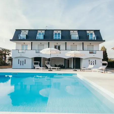 Apartment Bella Vista Con Piscina - Lakeside Leisure & Business *