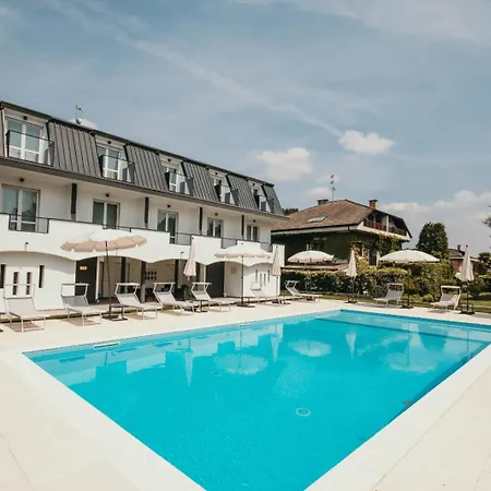 Apartment Bella Vista Con Piscina - Lakeside Leisure & Business