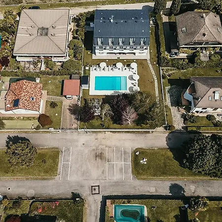 Bella Vista Con Piscina - Lakeside Leisure & Business *