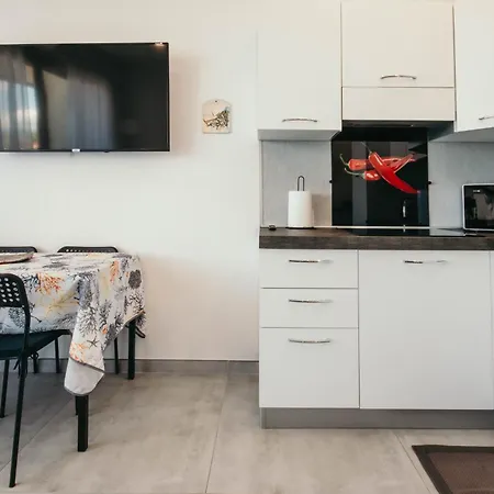 Bella Vista Con Piscina - Lakeside Leisure & Business * Dormelletto