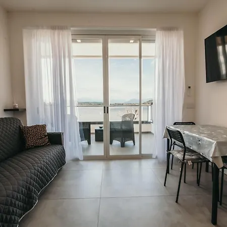 Apartment Bella Vista Con Piscina - Lakeside Leisure & Business