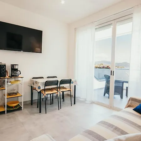 Apartment Bella Vista Con Piscina - Lakeside Leisure & Business Dormelletto