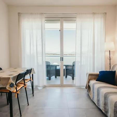 Bella Vista Con Piscina - Lakeside Leisure & Business Apartment Dormelletto