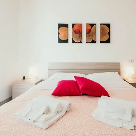 Bella Vista Con Piscina - Lakeside Leisure & Business * Dormelletto