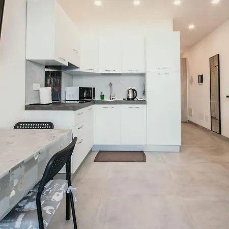 Bella Vista Con Piscina - Lakeside Leisure & Business