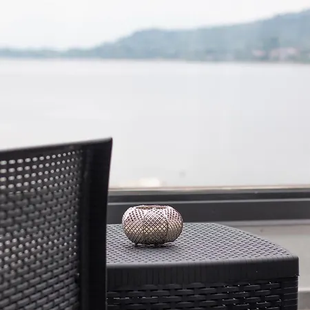 Bella Vista Con Piscina - Lakeside Leisure & Business Apartment Dormelletto