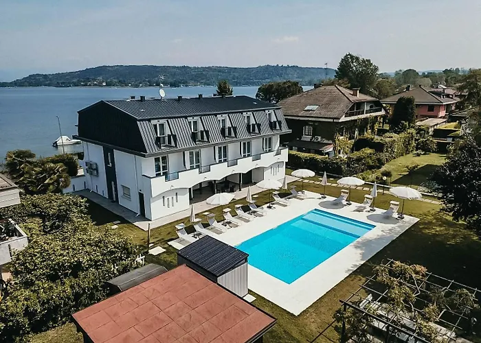 Bella Vista Con Piscina - Lakeside Leisure & Business