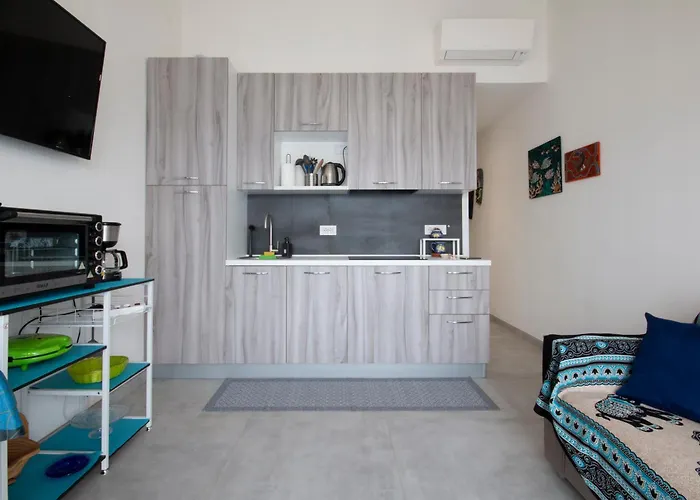 Bella Vista Con Piscina - Lakeside Leisure & Business ドルメッレット