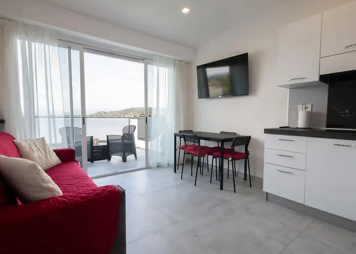 Bella Vista Con Piscina - Lakeside Leisure & Business アパート