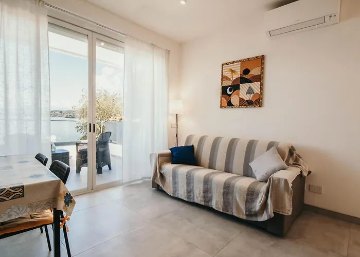 Bella Vista Con Piscina - Lakeside Leisure & Business * ドルメッレット