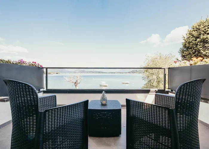 Bella Vista Con Piscina - Lakeside Leisure & Business アパート *