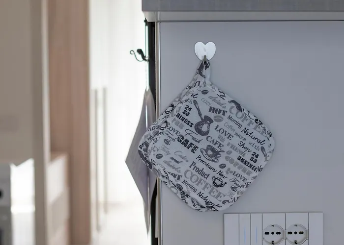 Bella Vista Con Piscina - Lakeside Leisure & Business *