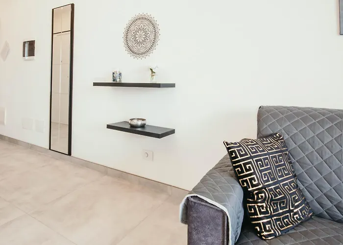 Bella Vista Con Piscina - Lakeside Leisure & Business アパート