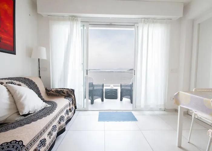 Bella Vista Con Piscina - Lakeside Leisure & Business